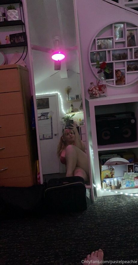 pastelpeachie Profile pic