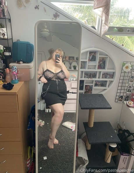 pastelpeachie pics onlyfans