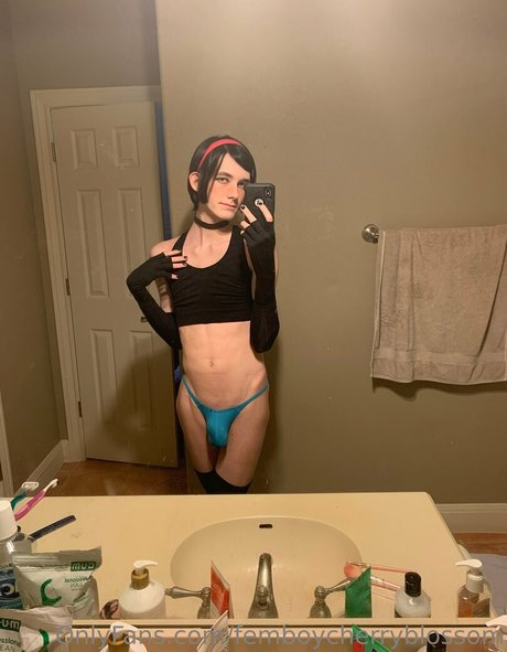 femboycherryblossom naked on onlyfans