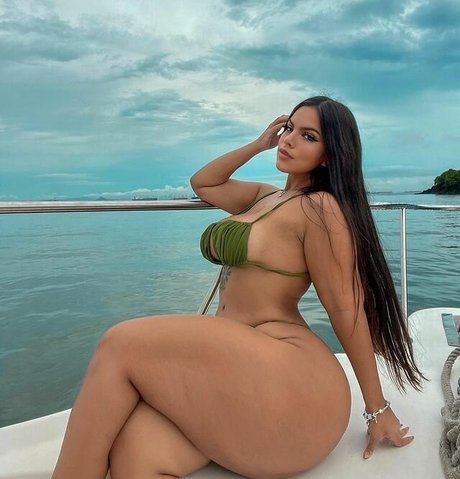 Grace Bon onlyfans photo