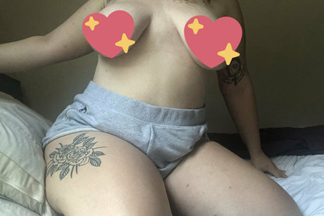 scorpiheauxx onlyfans images