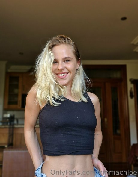 emmachloee naked leaked onlyfans