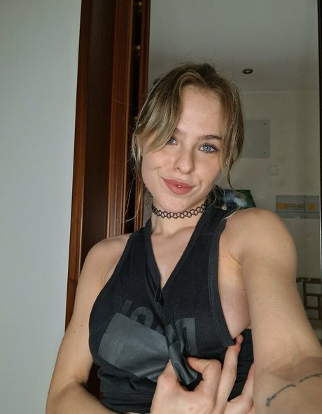 emmachloee nude onlyfans