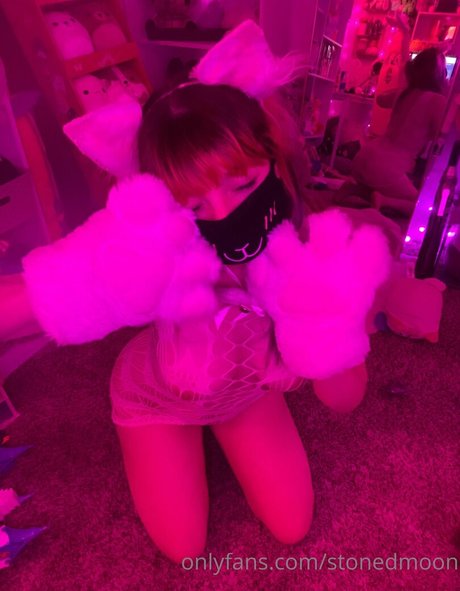 stonedmoon onlyfans leaks naked
