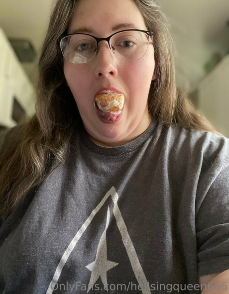 hellsingqueen666 onlyfans leaked naked