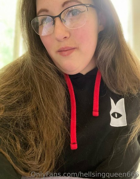 hellsingqueen666 leak onlyfans nude