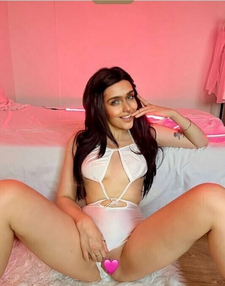 lovely love l nudes onlyfans leak