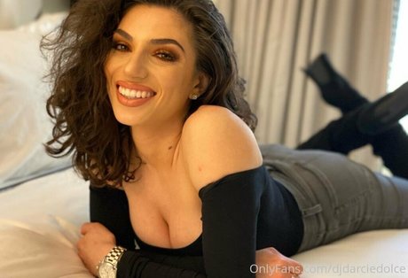 darciedolcexxx only fans.