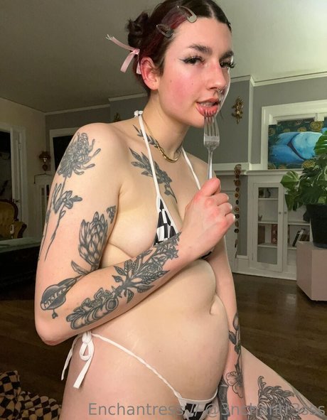 catsncake onlyfans pics