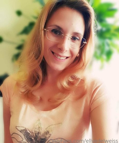 ellyedelweiss nude onlyfans leaks