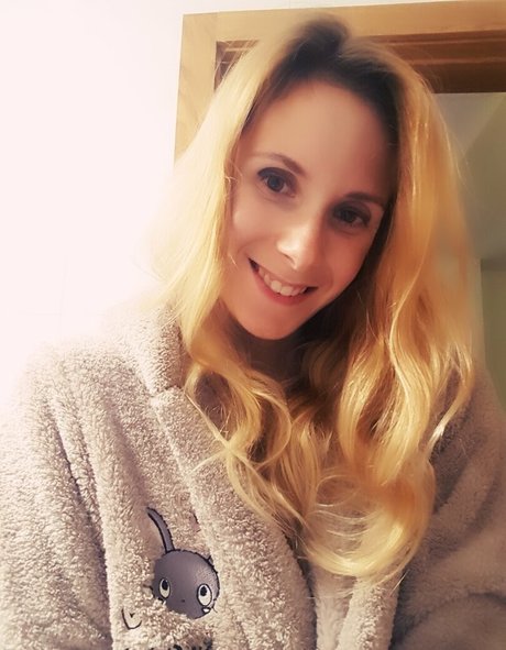 ellyedelweiss onlyfans exposed