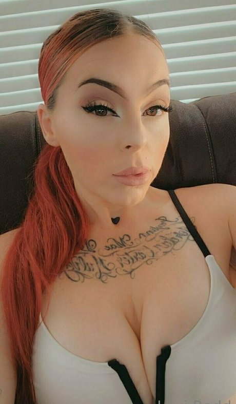 redxsiren onlyfans naked leaks