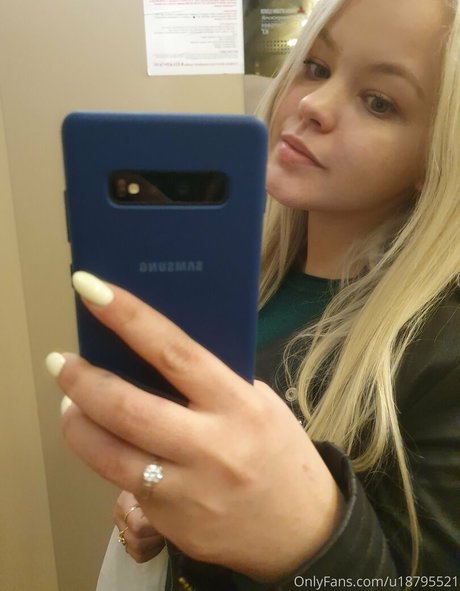 Dianaholiday onlyfans leak fuck