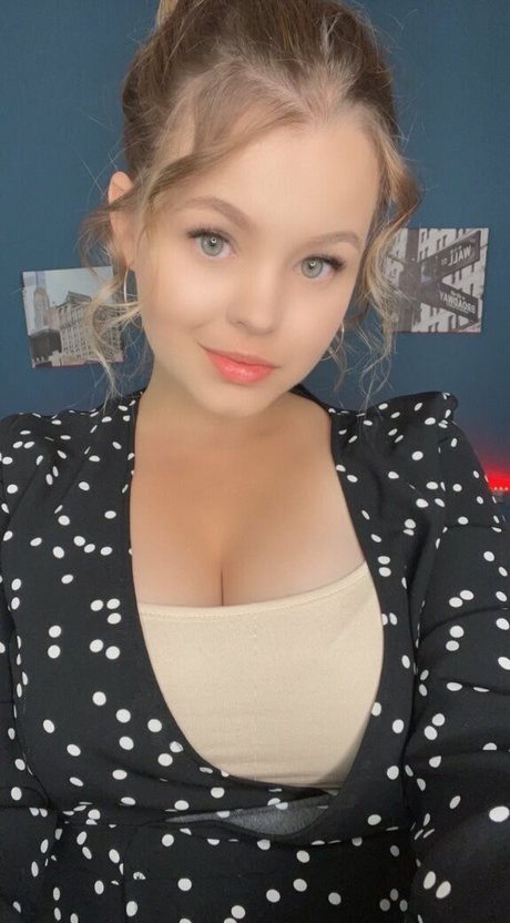 Dianaholiday onlyfans posts