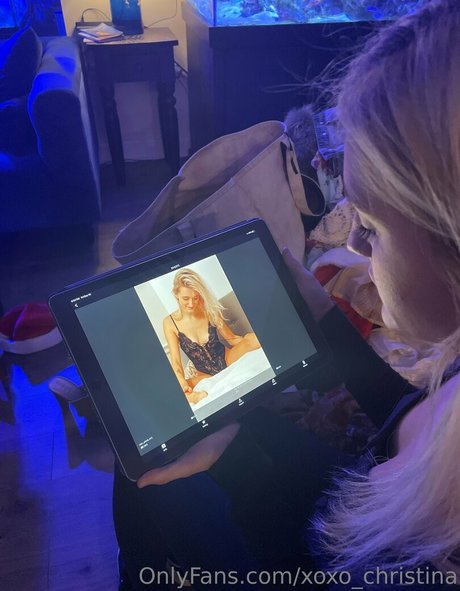 xoxo christina naked only fans