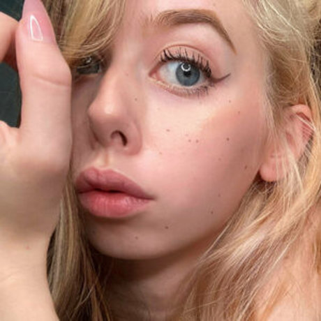 luxxlovexx onlyfans porn nude