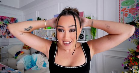 LaurDIY onlyfans uncensored