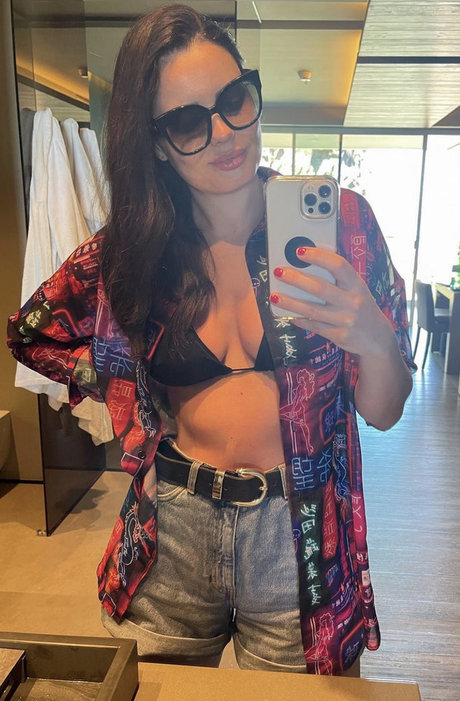 Sarah Story leaked onlyfans pics