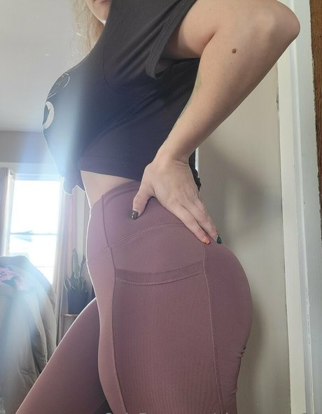 alexxrenee24 ass onlyfans