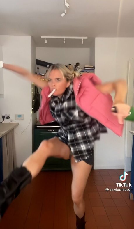 Amy Jo Simpson en onlyfans