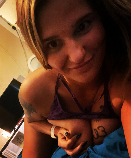 lilpocahontass onlyfans nudes leaks