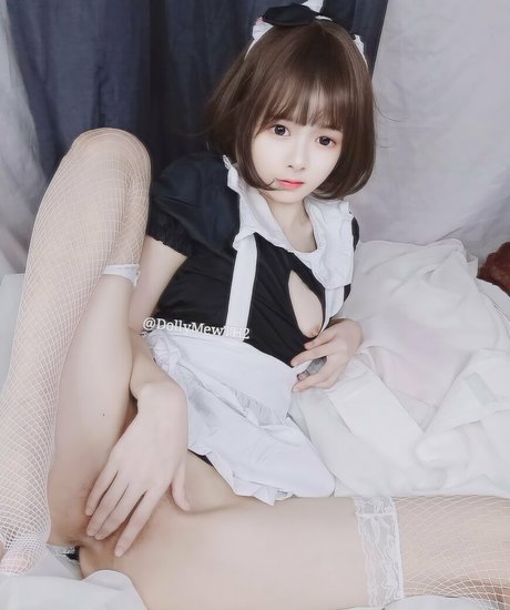 DollyMewTH only fans nude