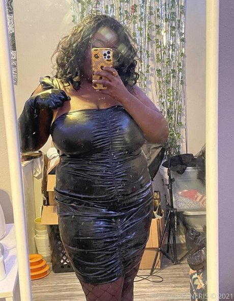 Strifequeeneris Profile pic