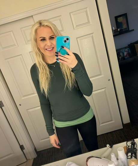 sophiaroseisreal onlyfans leaked