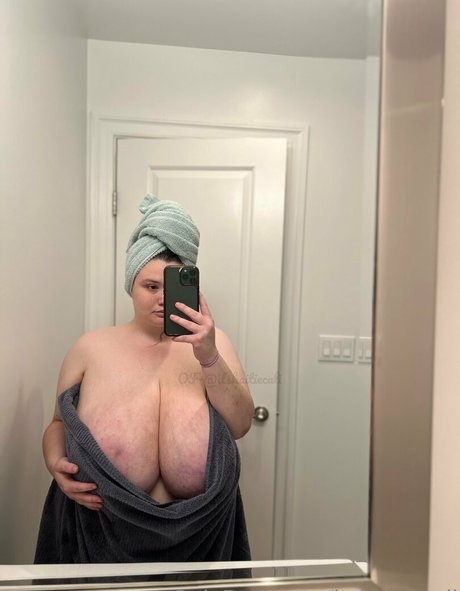 Itskaitiecali nude leaked onlyfans