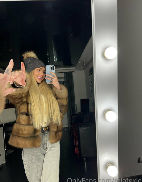 miafoxie onlyfans leaks nude