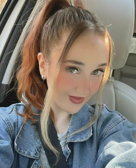 selfcarewithchloe only fans xxx