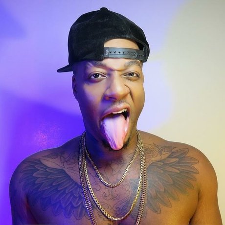 HUNGDaddyisland leak onlyfans porn