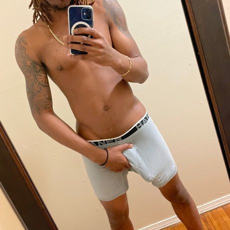 BigDaddyGlo onlyfans x