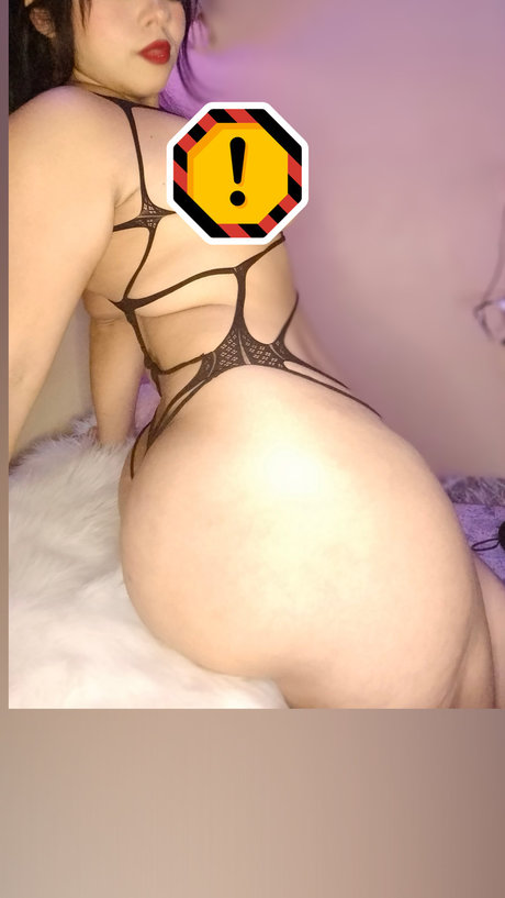 La__morenita boobs onlyfans