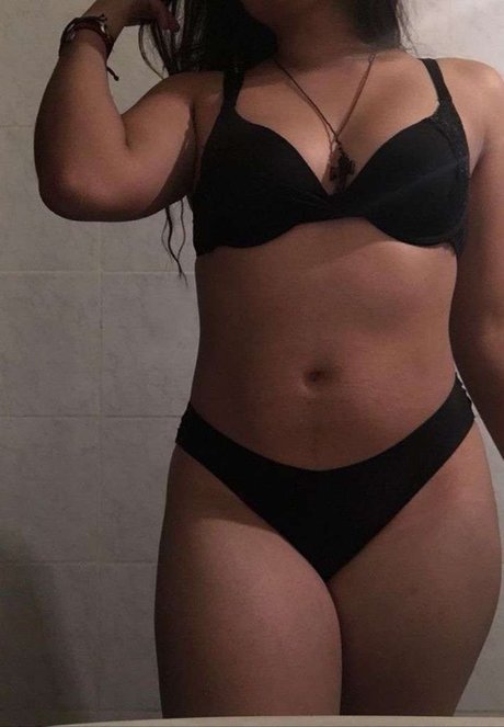 Monica Escobar leaked onlyfans