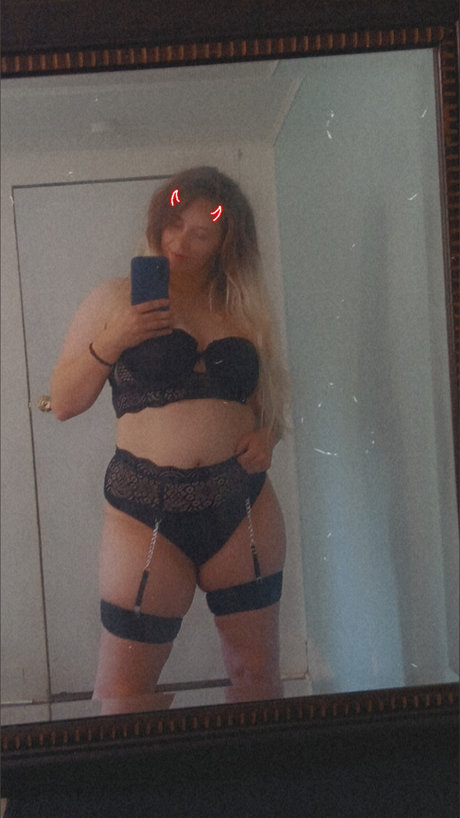 Bella babe2022 nude onlyfans leak