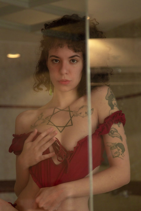 Ive Brussell onlyfans sextape