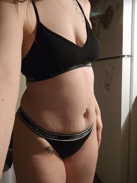 Bella Mae onlyfans leaks