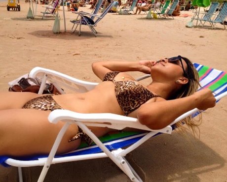 _Bella Bianchi_ onlyfans leaks