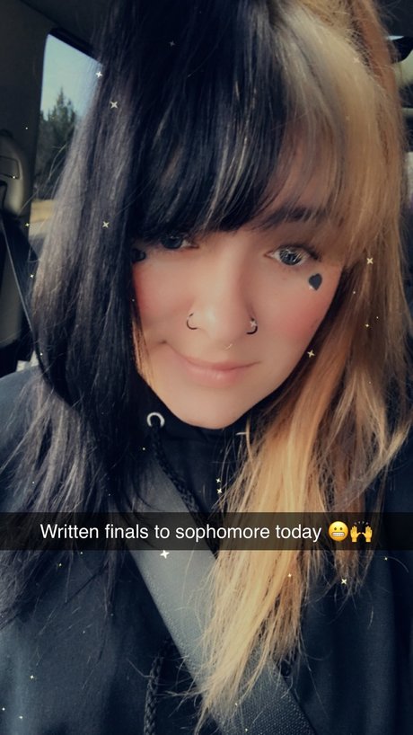 LowKey Luna pics onlyfans