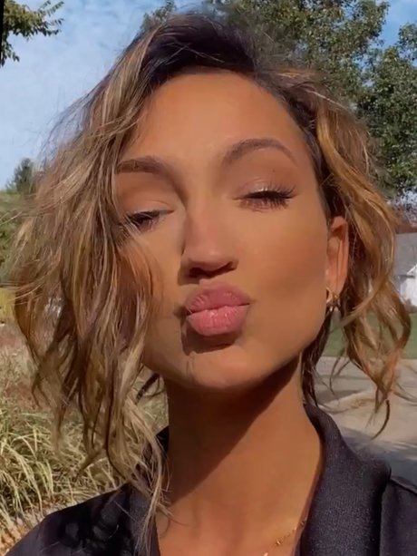 H E A R T T H R O B naked only fans