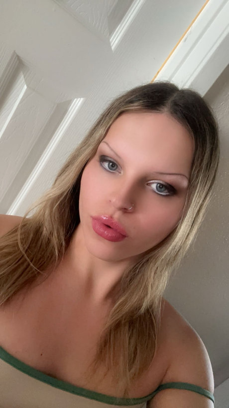 Miki Uchis_ nude porn onlyfans