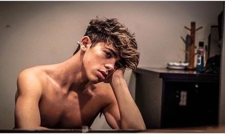 MIKEY_ leaked onlyfans.