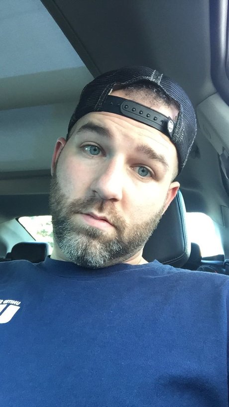 Mikeyb326 only fans nude