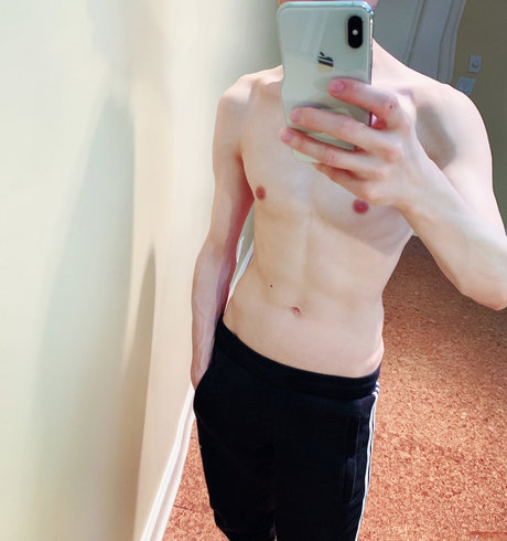 Asian Twink Top onlyfans keak