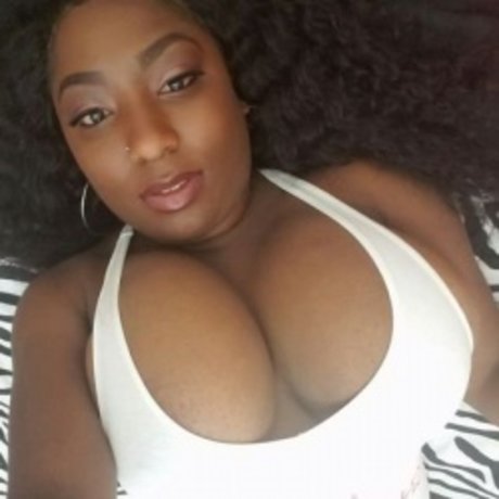 Luxury Amore onlyfans nude