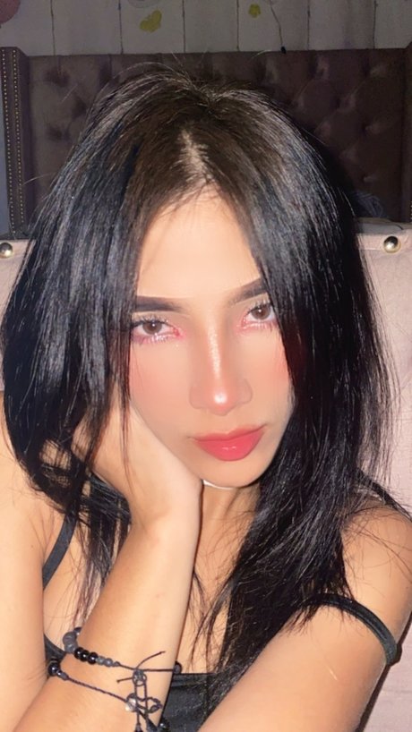 charlott nudes only fans