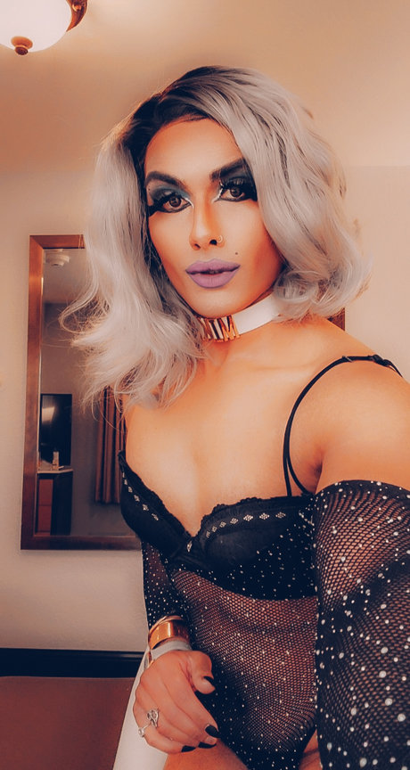 Mikah Doll feet onlyfans