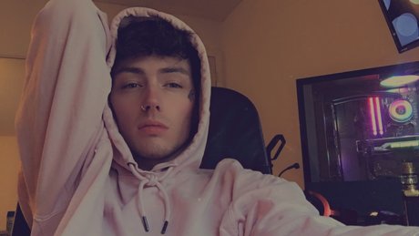 Brandon Dean onlyfans photo