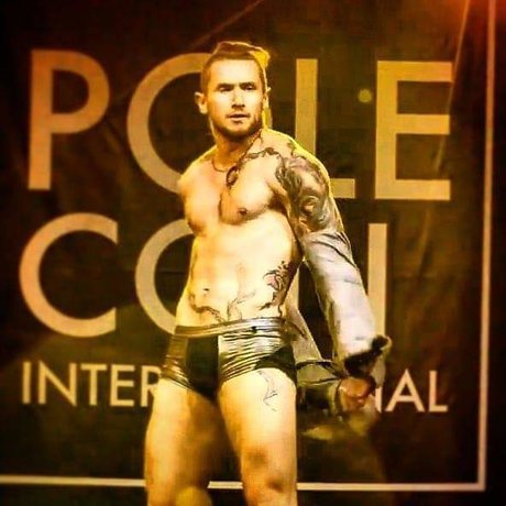 MidwestPoleBoy sex onlyfans